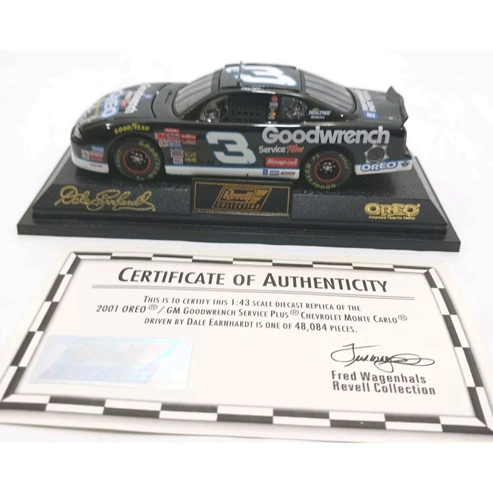 Dale Earnhardt 2001 GM Goodwrench 1/43 Scale Monte Carlo #3 Revell #N072